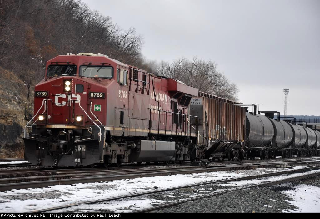 Crude oil empties roll west through Hoffman